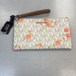 Michael Kors wristlet